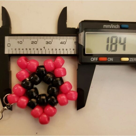 Handmade Hot Pink Kandi Star Earrings - Picture 4 of 4